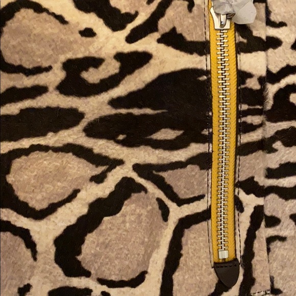 Coach cowhide large purse (new, never carried). - Picture 7 of 8